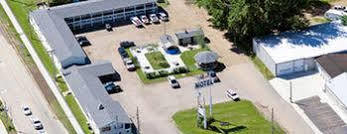 Colonial Motel And Rv Park Mandan Esterno foto